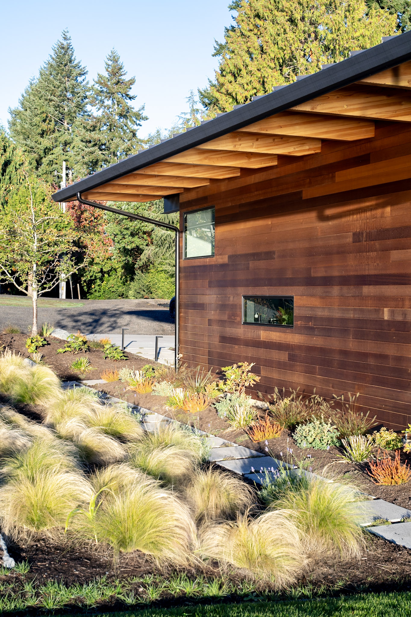 Nieuw huis met uitzicht op het water van Puget Sound en het centrum van Seattle