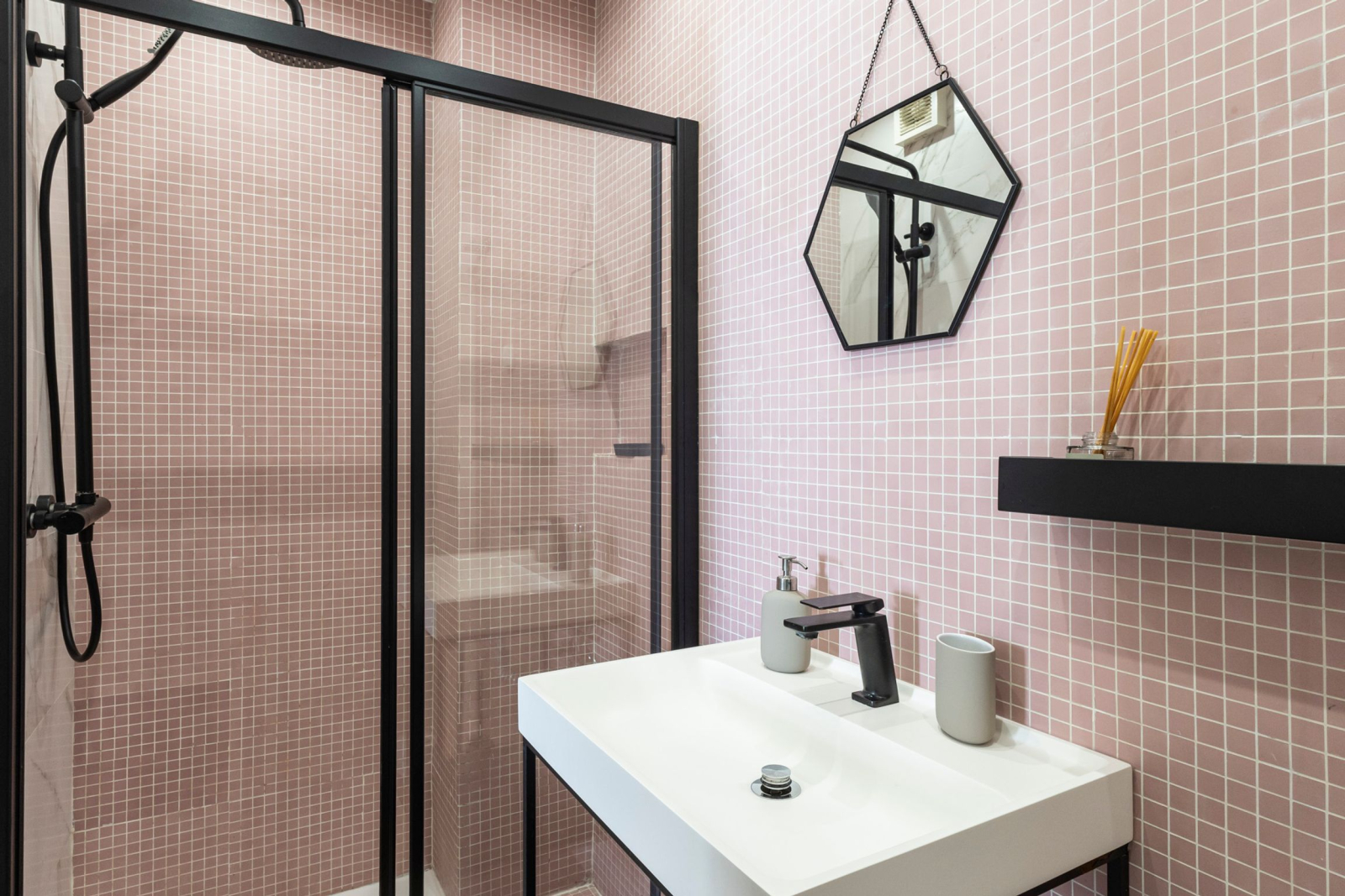 Moderno de 3 dormitorios y 2 baños en el centro de Oporto, Portugal