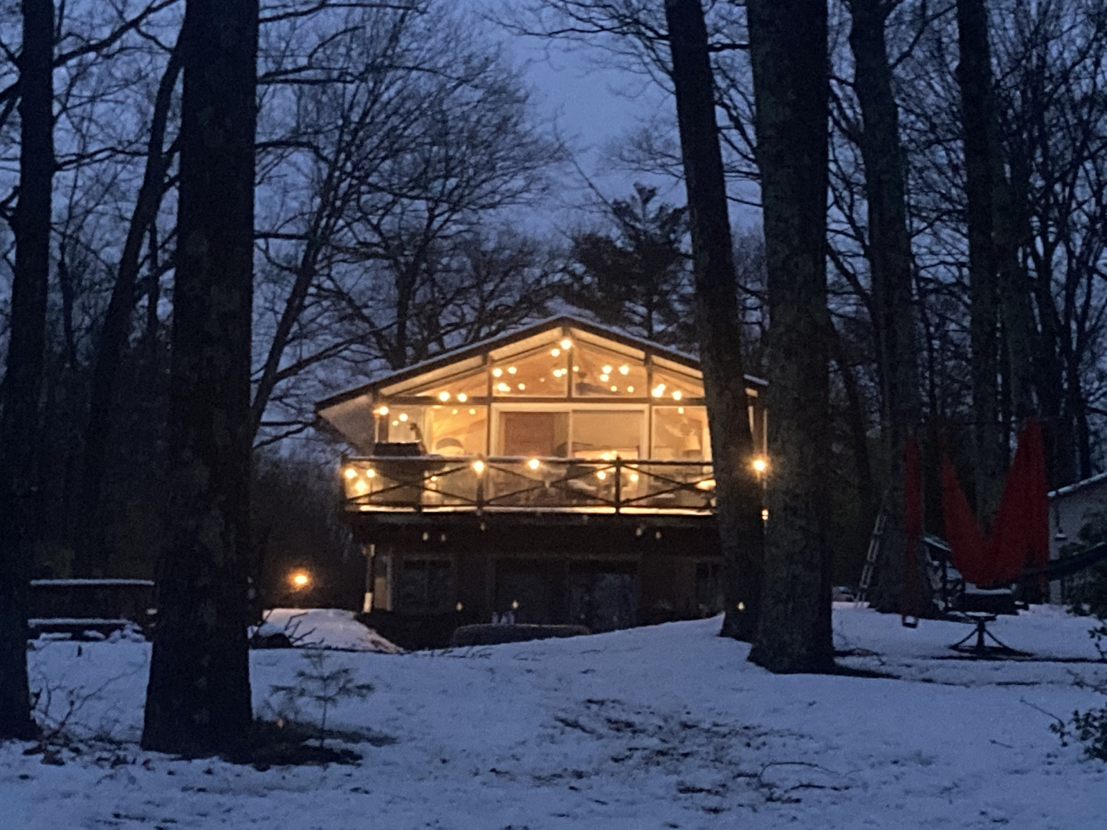 Lakeside Chalet in Central MA
