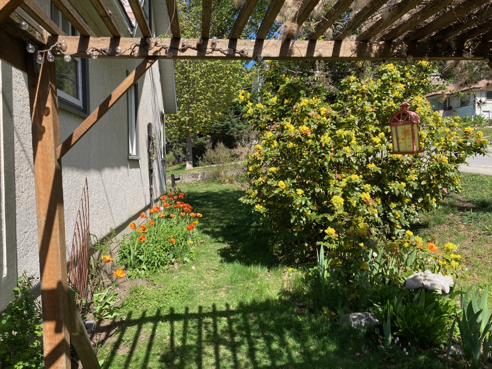 Charming character home within walking distance to the historic downtown Nelson