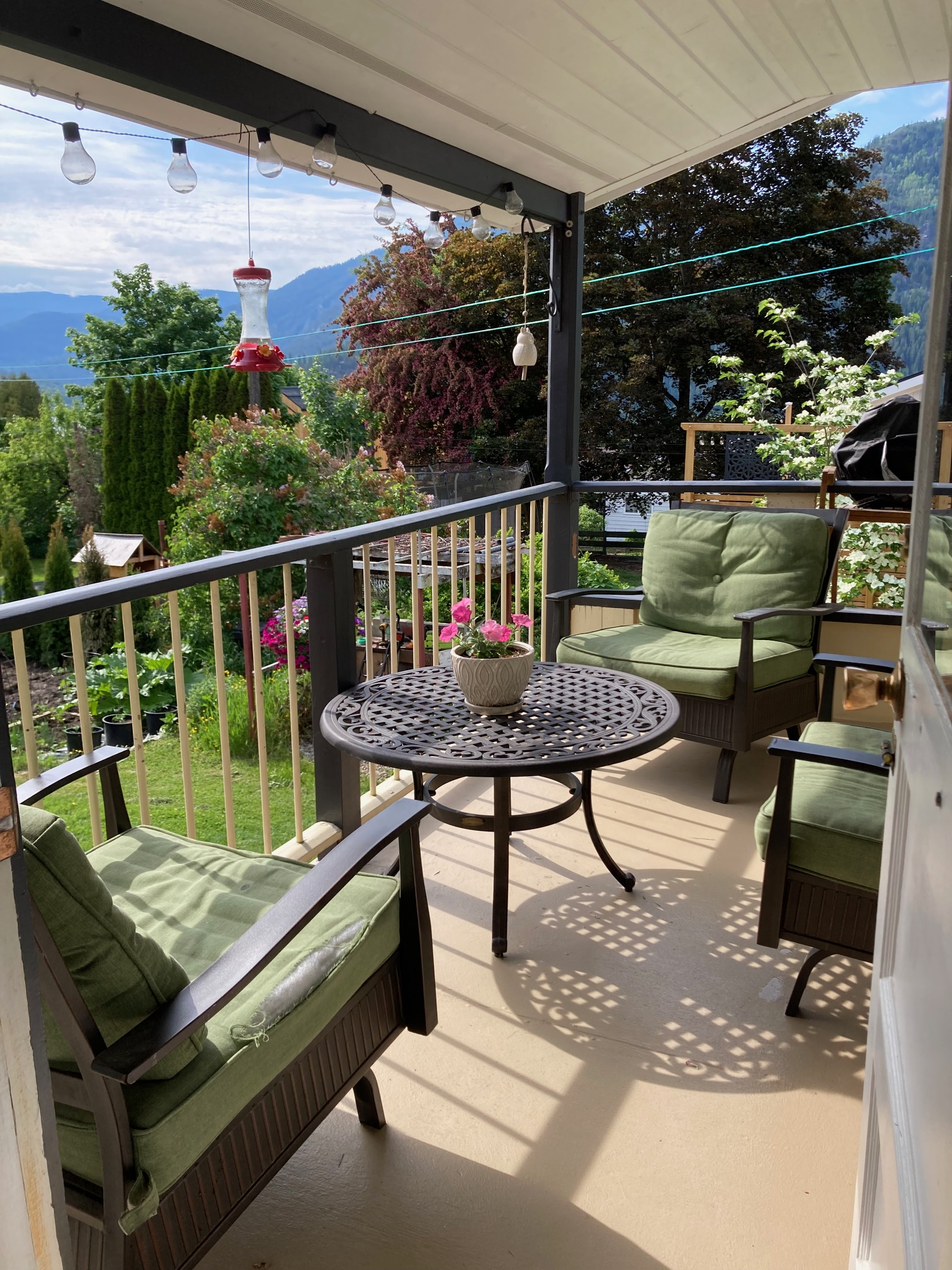 Charming character home within walking distance to the historic downtown Nelson