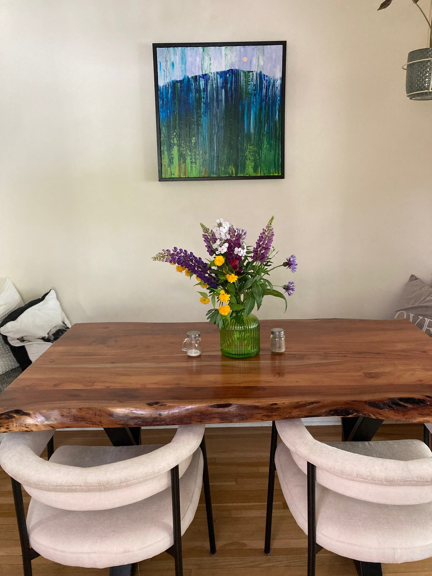 Charming character home within walking distance to the historic downtown Nelson