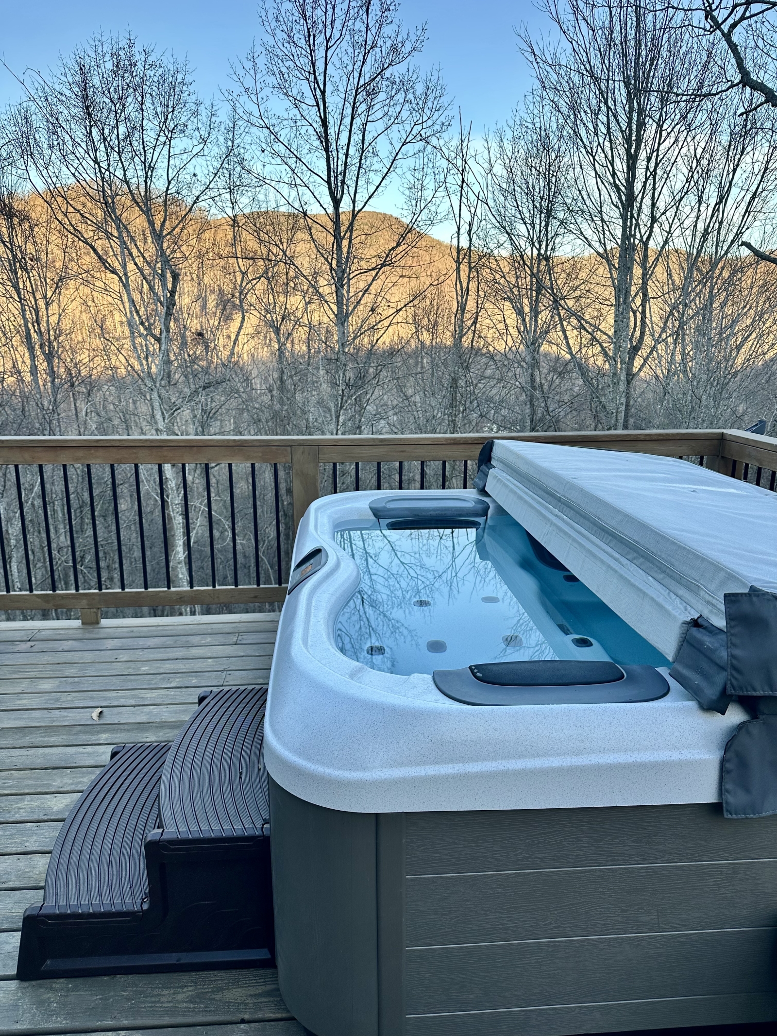 The Knob — Notre maison à la montagne près d’Asheville, en Caroline du Nord