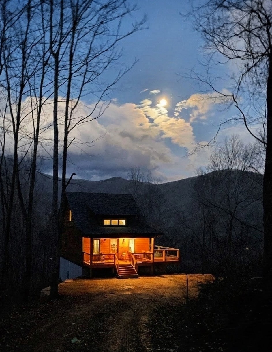 The Knob — Notre maison à la montagne près d’Asheville, en Caroline du Nord
