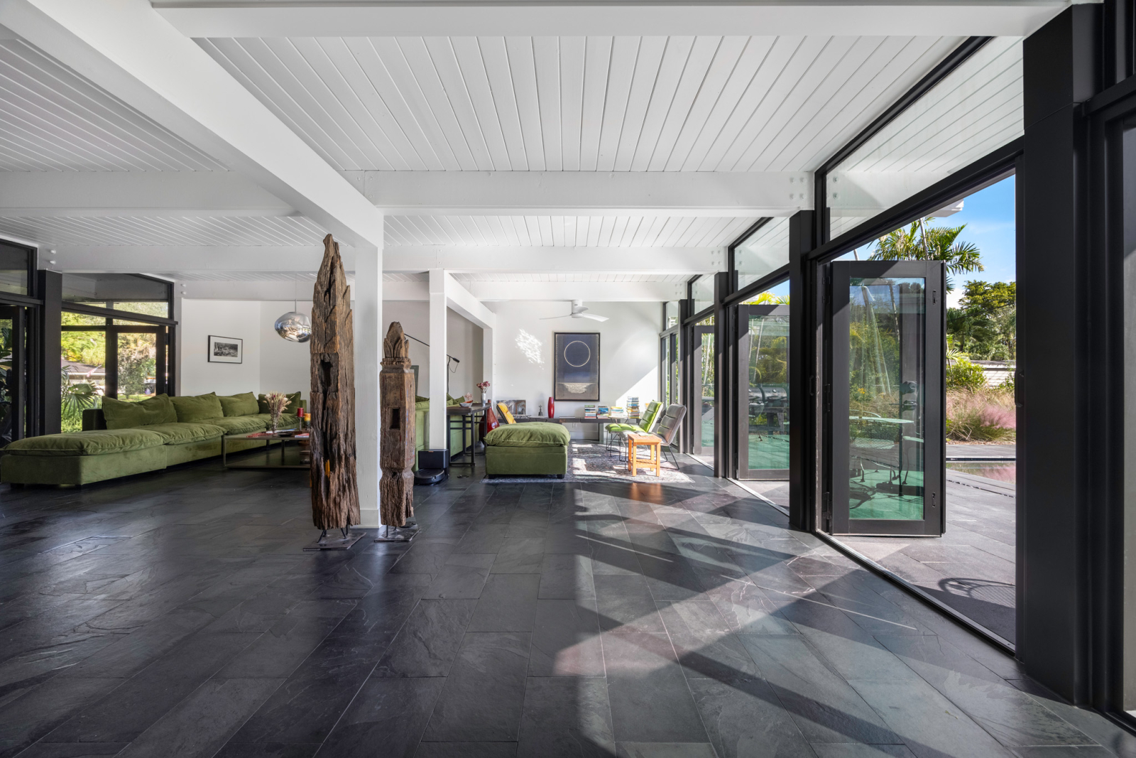 Pinecrest Tropical Home with pool