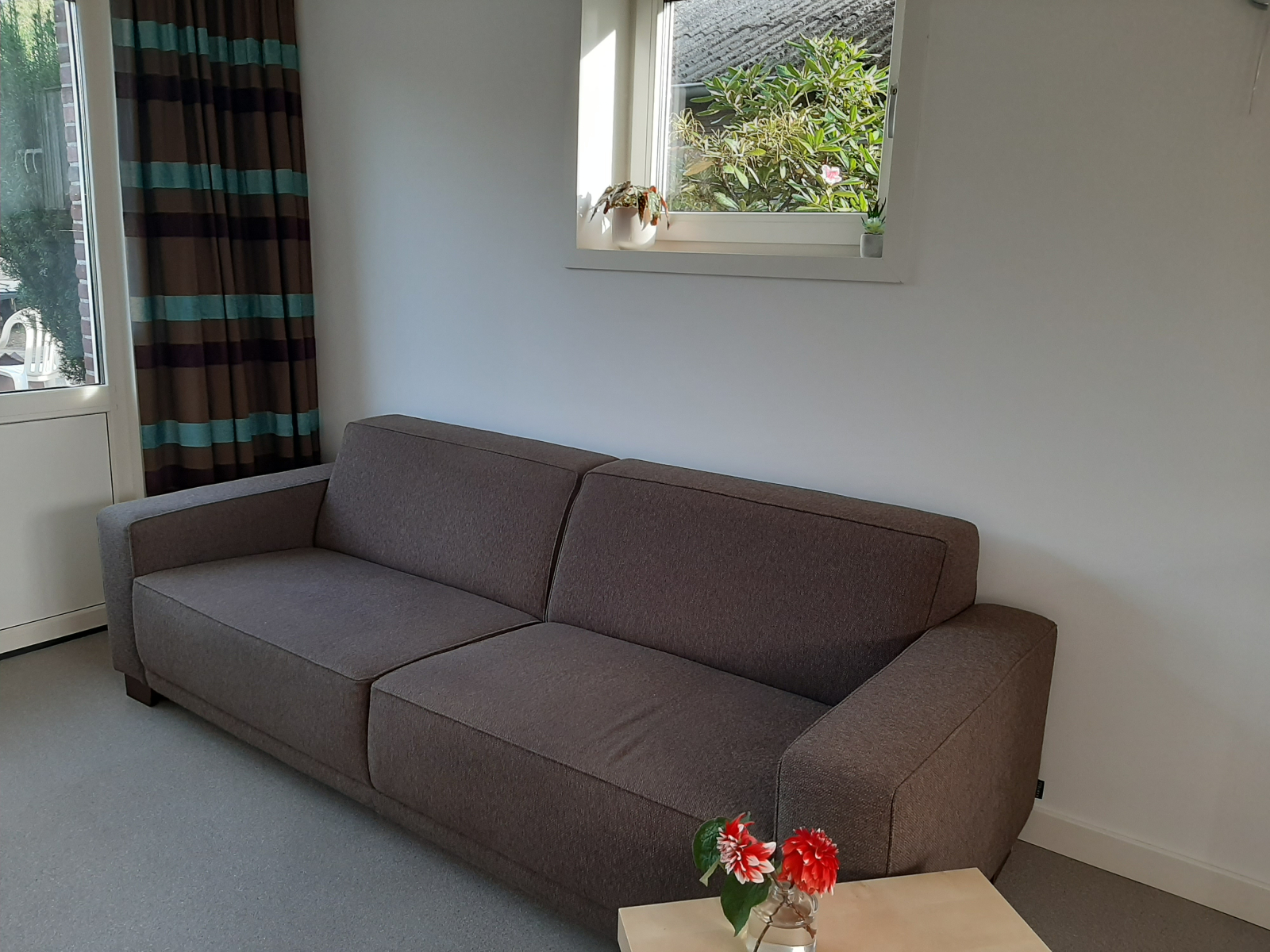 Bella casa con 2 camere da letto con un enorme giardino e vista sul mulino a vento olandese