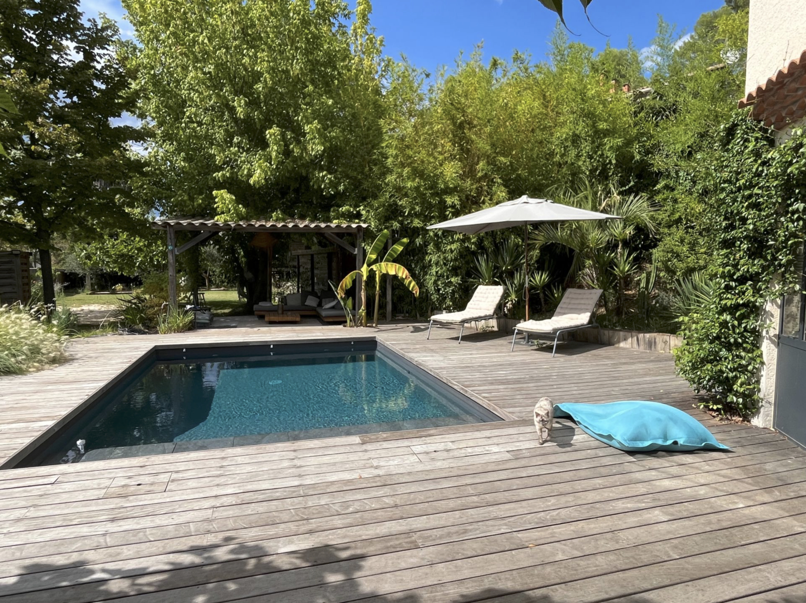 Villa in the South of France - Between vineyards and beaches
