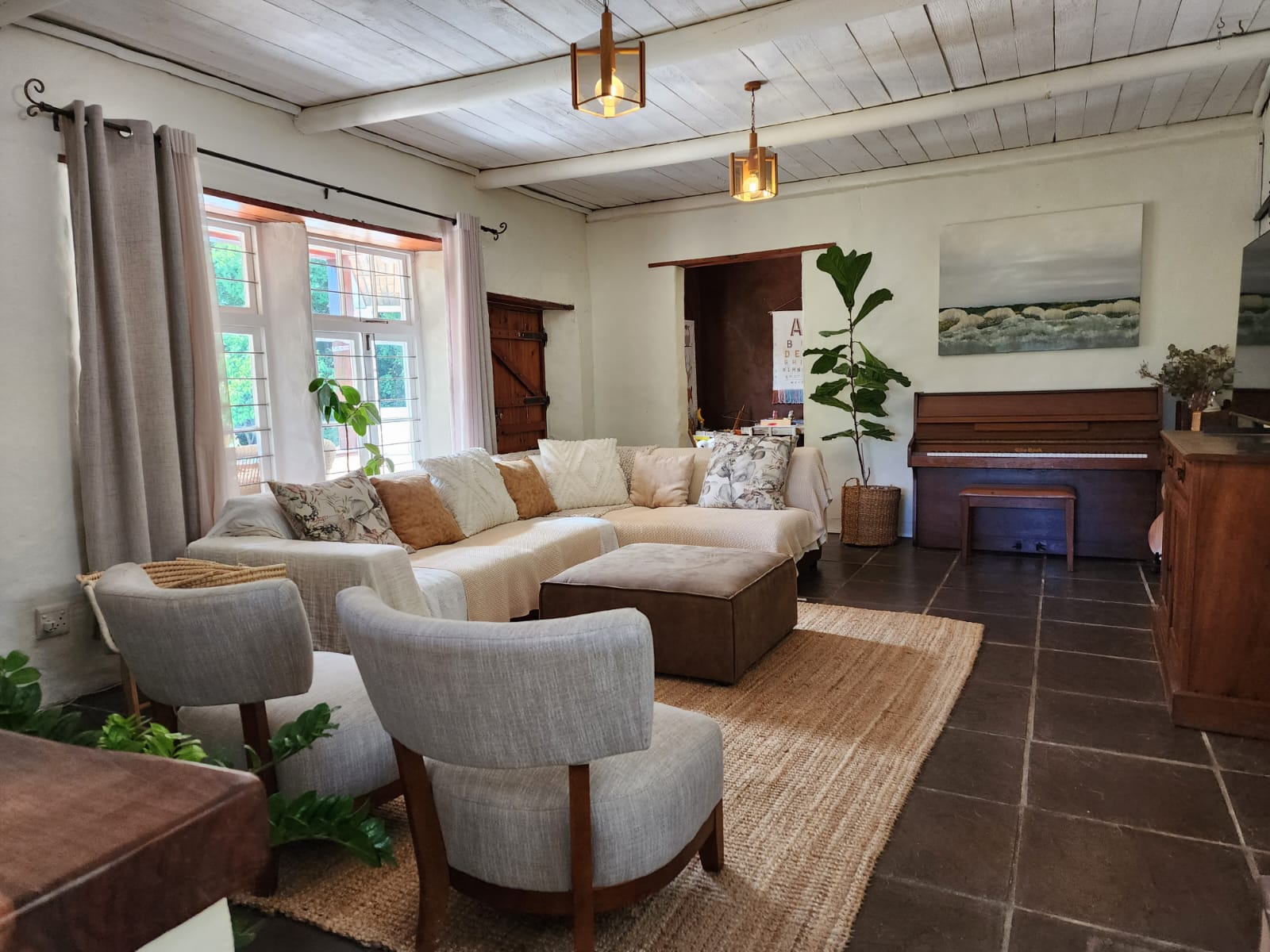 Characterful farmhouse on the mountainside