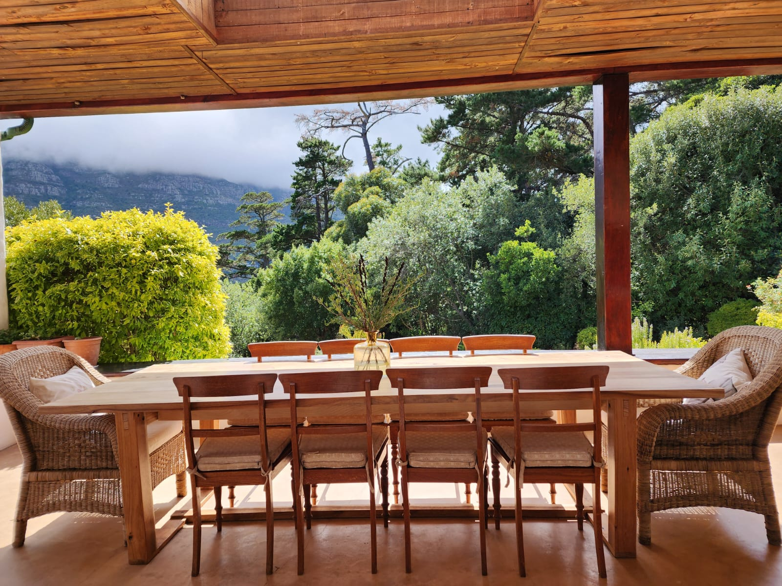 Characterful farmhouse on the mountainside