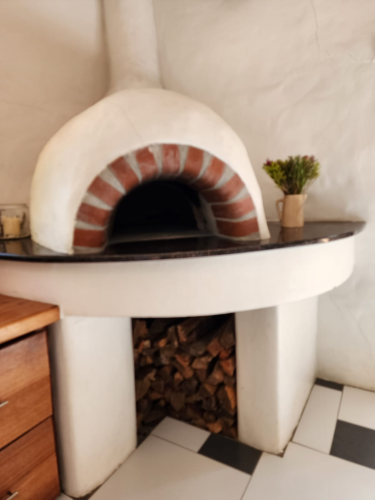 Characterful farmhouse on the mountainside
