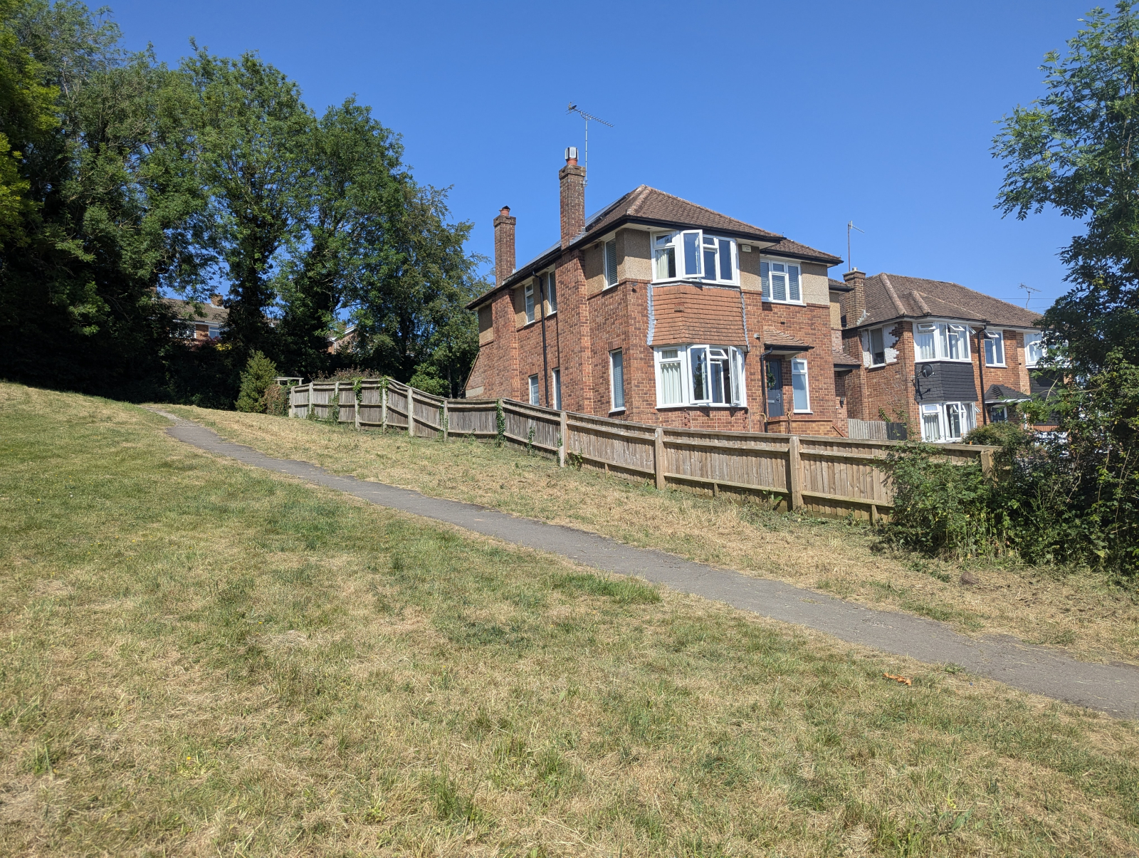 Quiet location on the edge of the Chiltern Hills