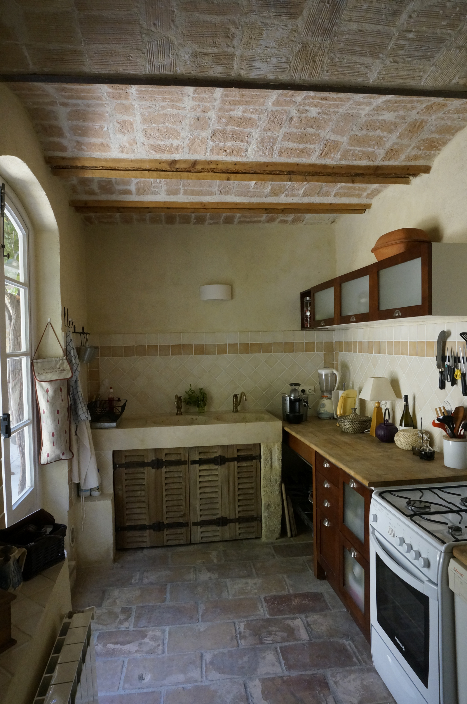 A house in the heart of a small village in the Gard close to many places to visit