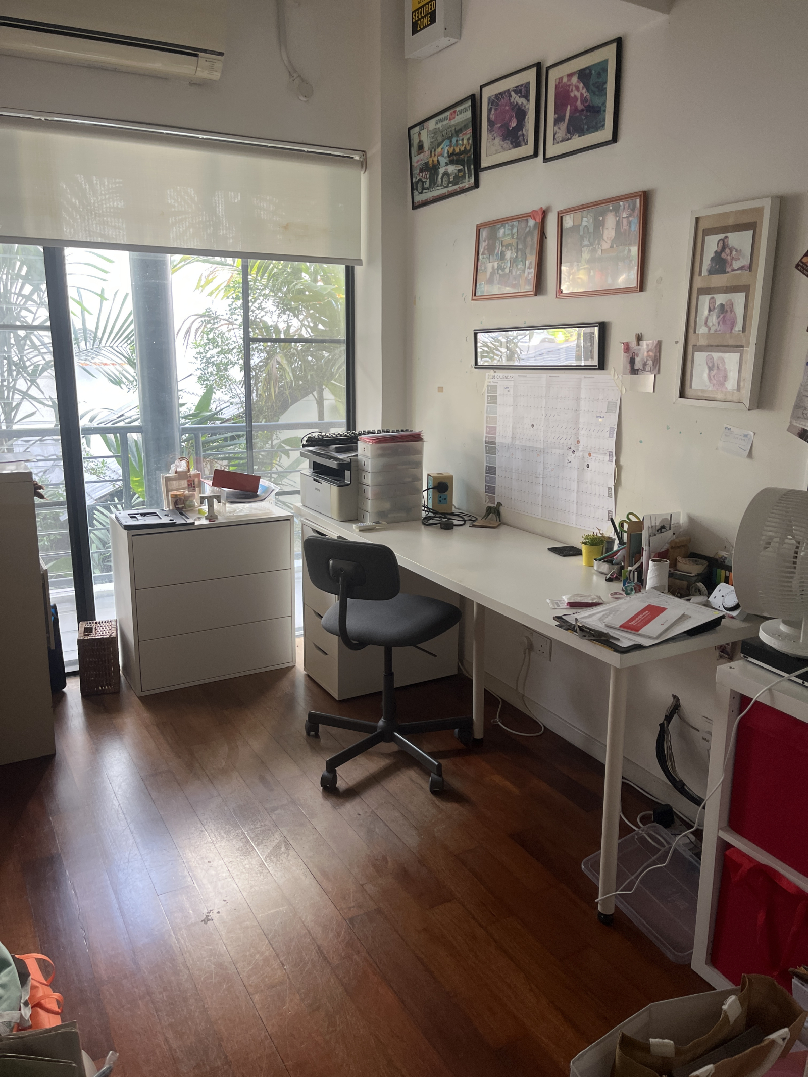 Spacious 3 story semi detached near KL