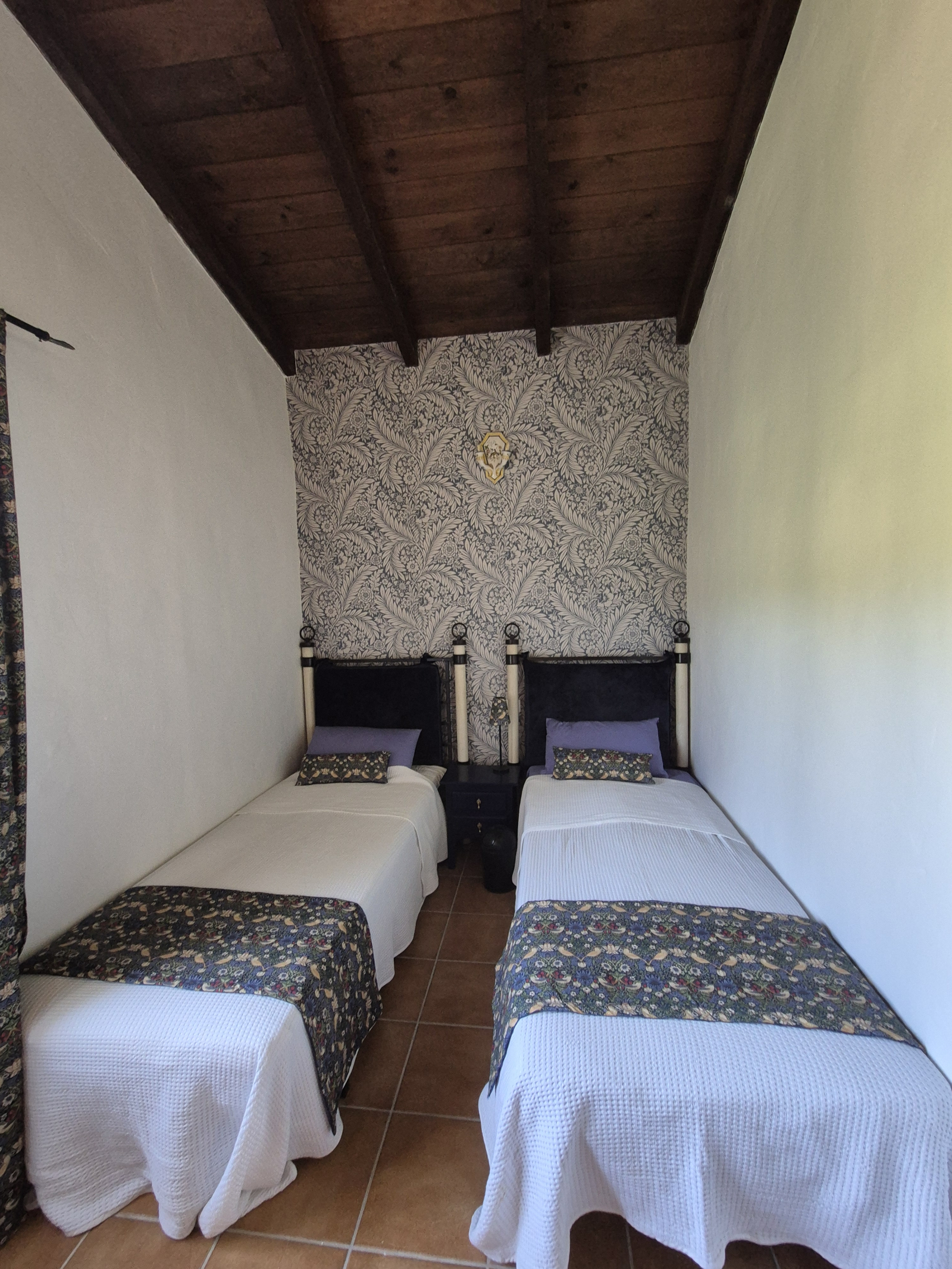 Charming Andalusian Casita with Pool Near Málaga, Caminito del Rey & the Costa del Sol