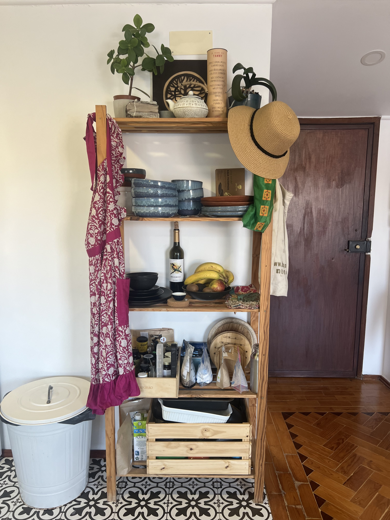 Encantador apartamento iluminado en Cascais con patio en el jardín del cielo