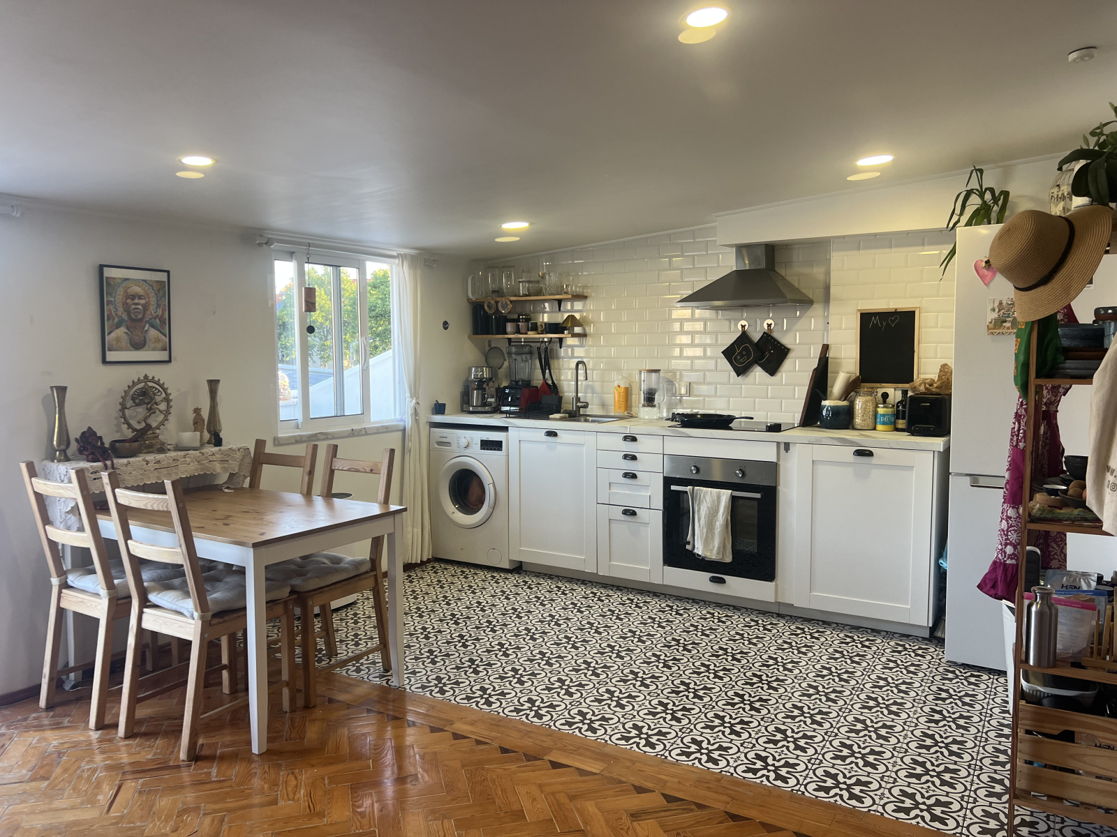 Encantador apartamento iluminado en Cascais con patio en el jardín del cielo