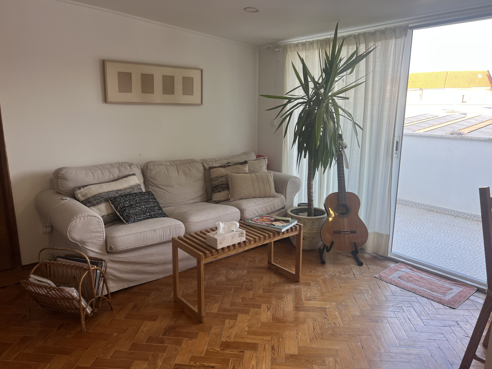 Encantador apartamento iluminado en Cascais con patio en el jardín del cielo