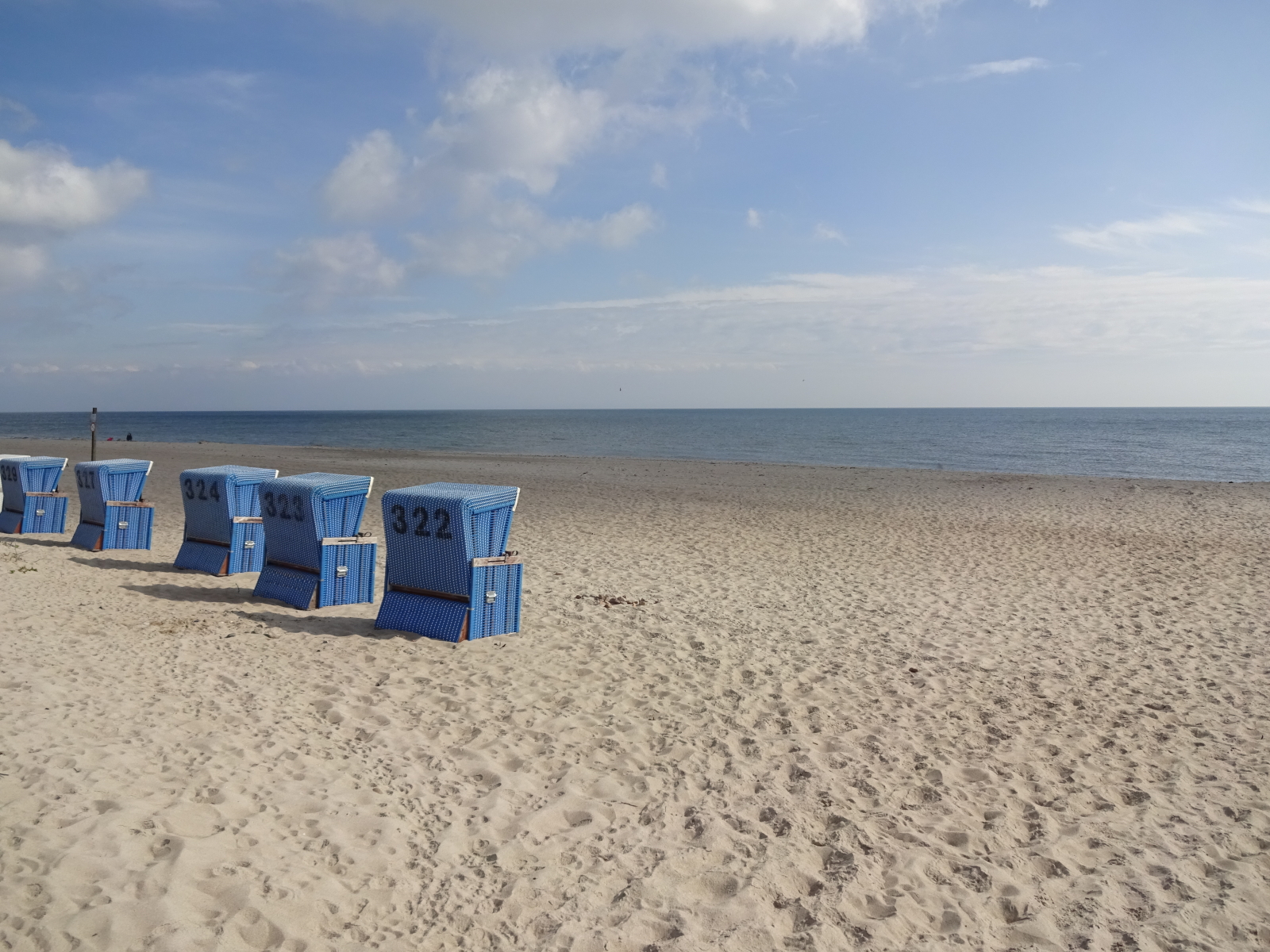 Between the seas: beautiful bungalow on the Kiel Canal