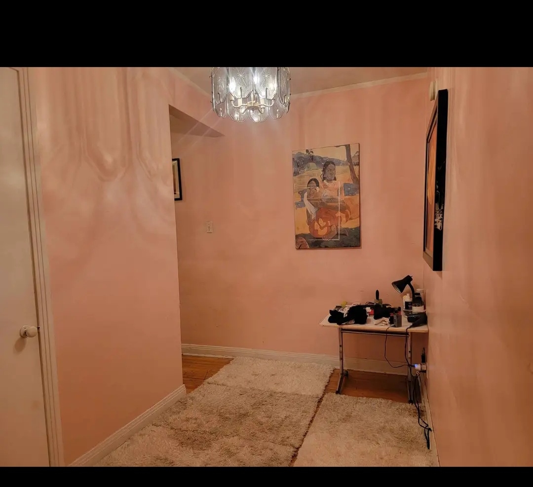 A Charming appartement with a balcony 4 km to downtown Montreal