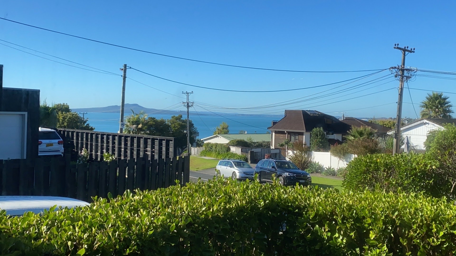 Kiwi Beach Bungalow in The Bays