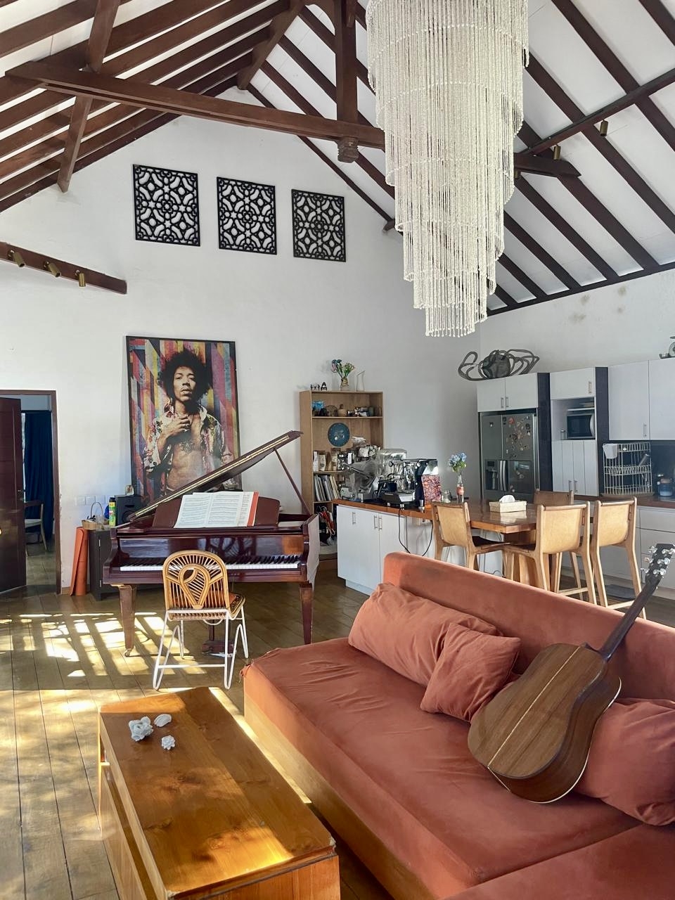 3 slaapkamers familievilla met mooie tuin en zwembad in een rustige wijk van Canggu Bali