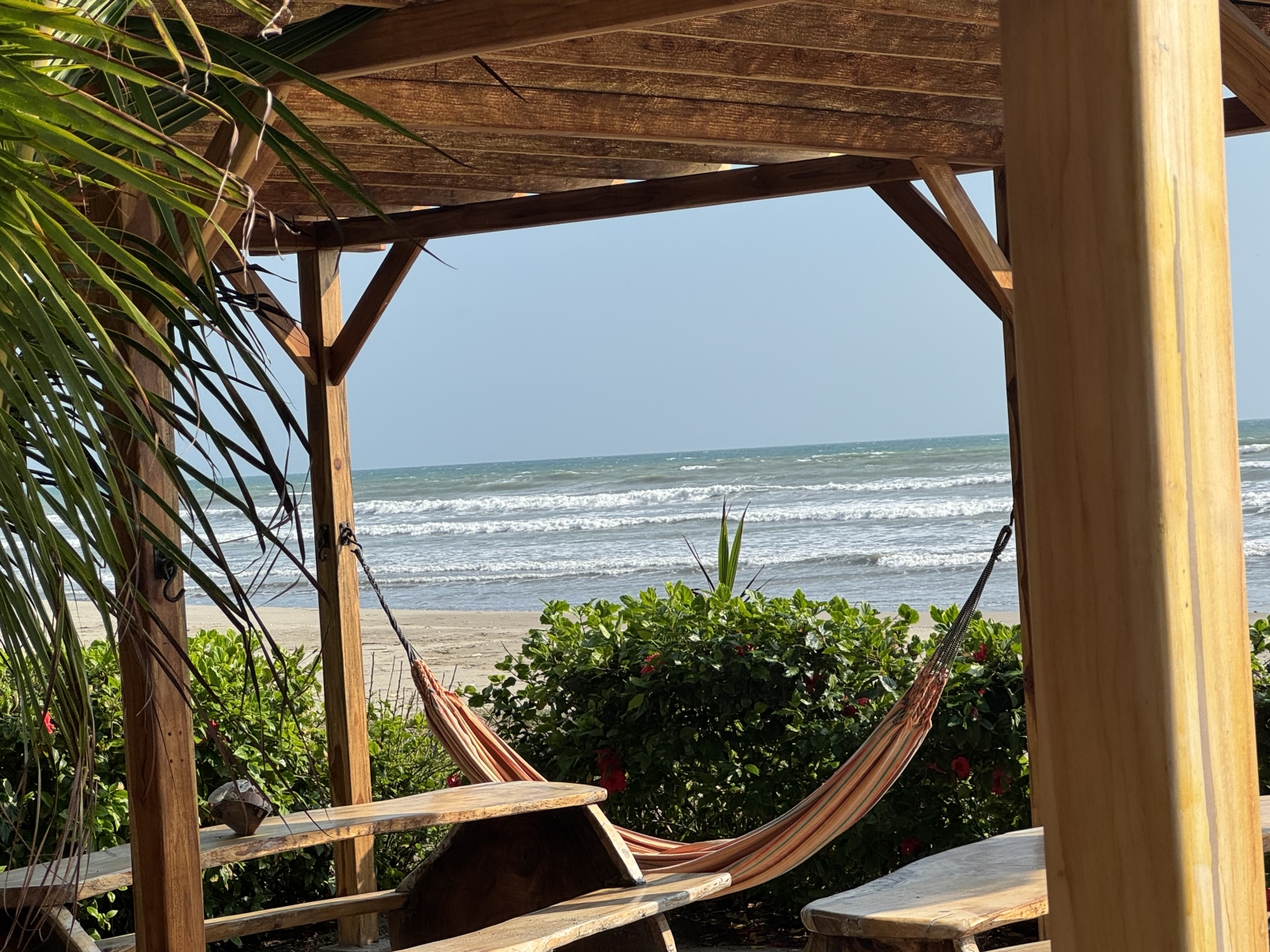 BEACH SIDE PARADISE
