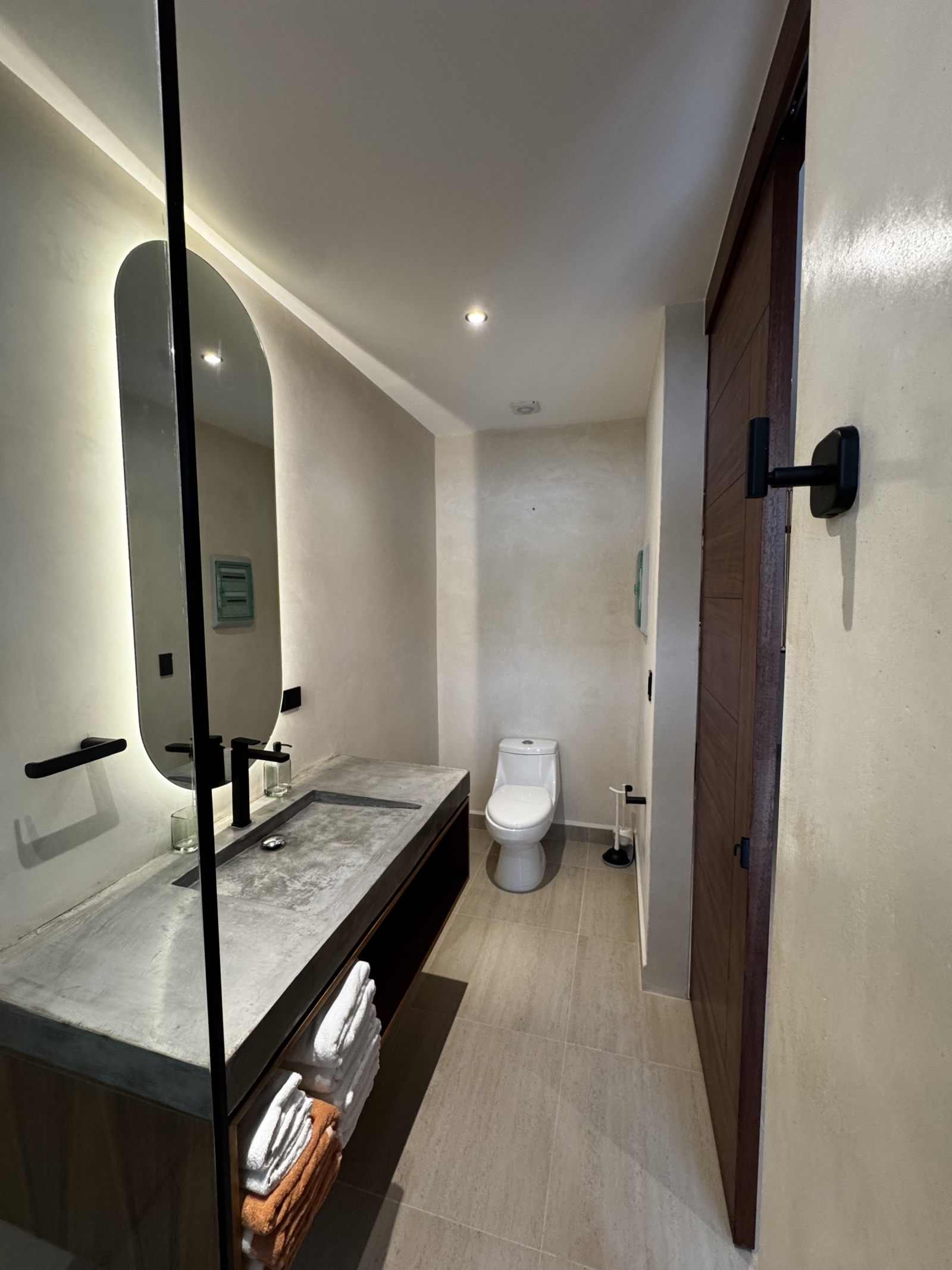 Welcome to my brand-new, fully furnished condo-hotel apartment in Tulum.