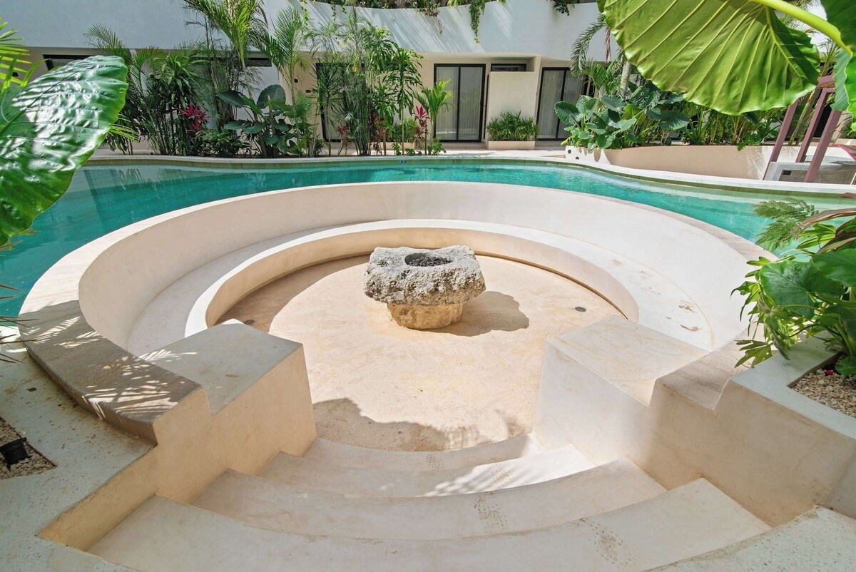 Welcome to my brand-new, fully furnished condo-hotel apartment in Tulum.