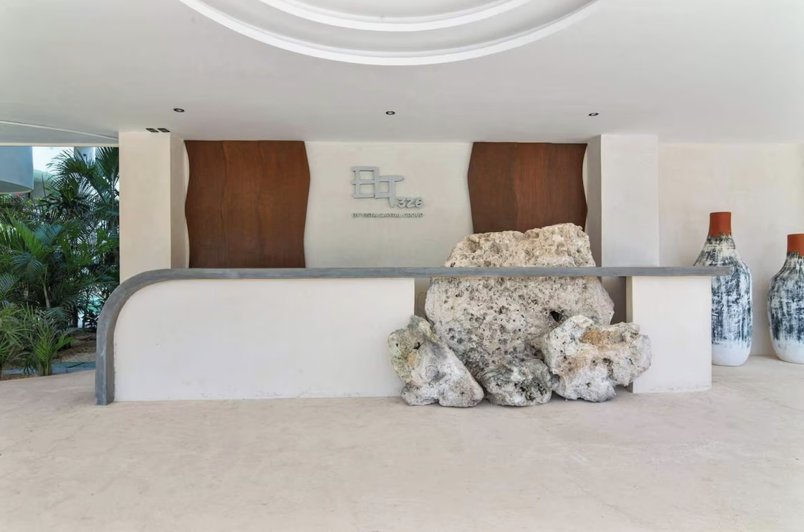 Welcome to my brand-new, fully furnished condo-hotel apartment in Tulum.
