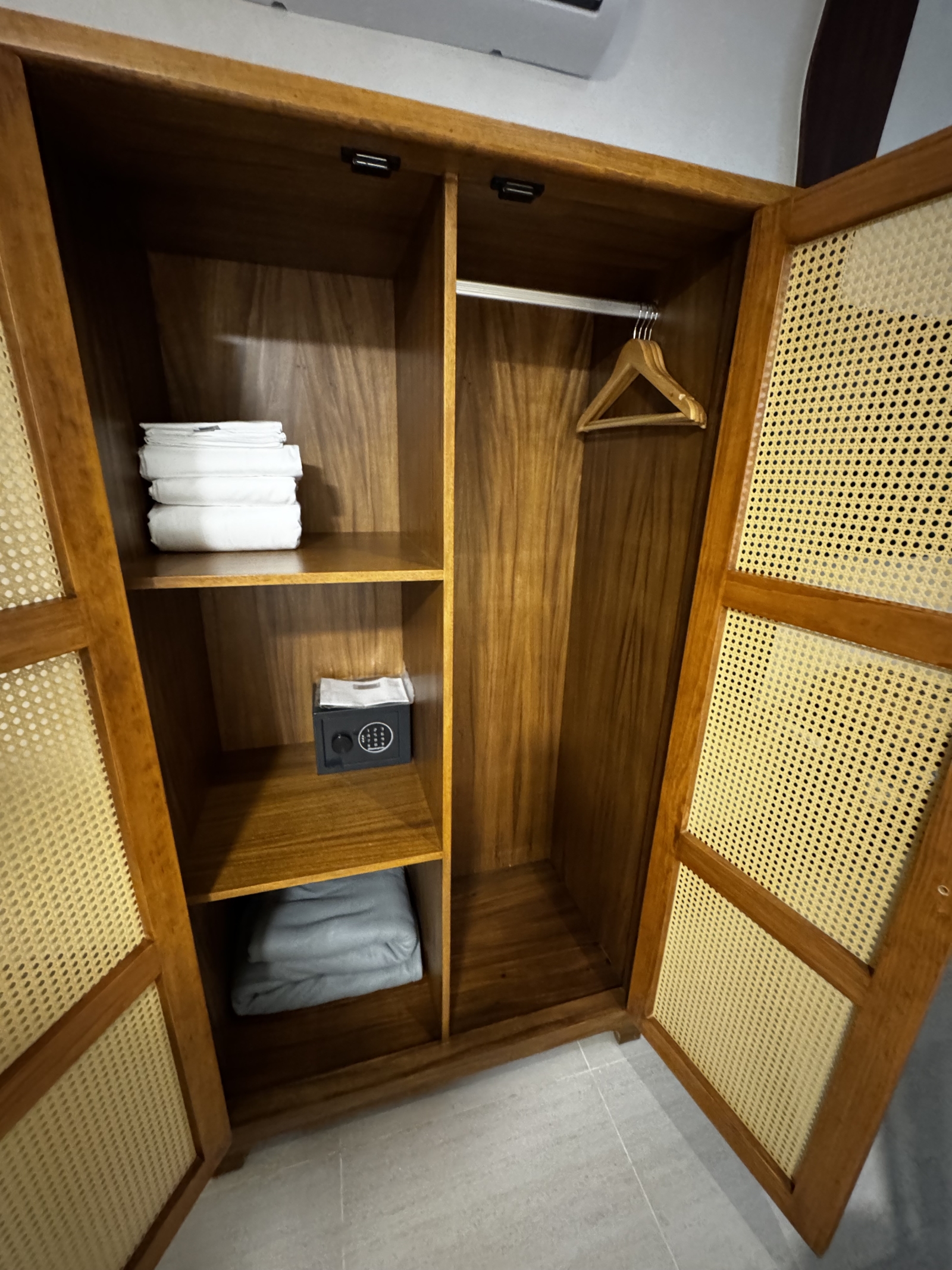 Welcome to my brand-new, fully furnished condo-hotel apartment in Tulum.