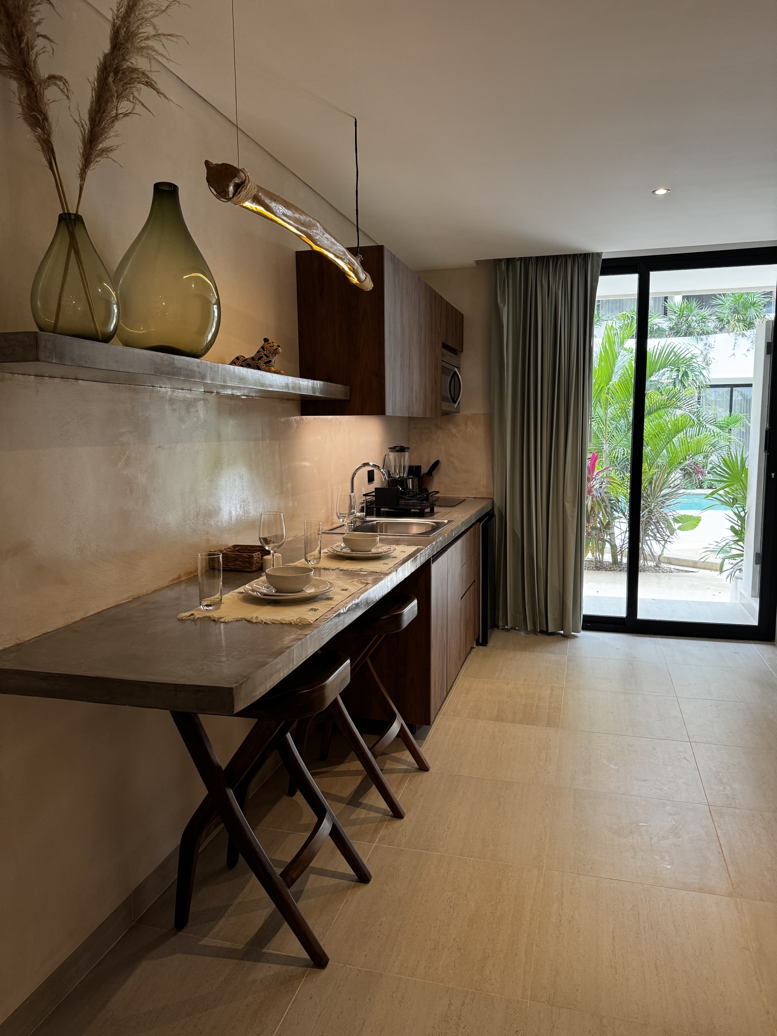 Welcome to my brand-new, fully furnished condo-hotel apartment in Tulum.