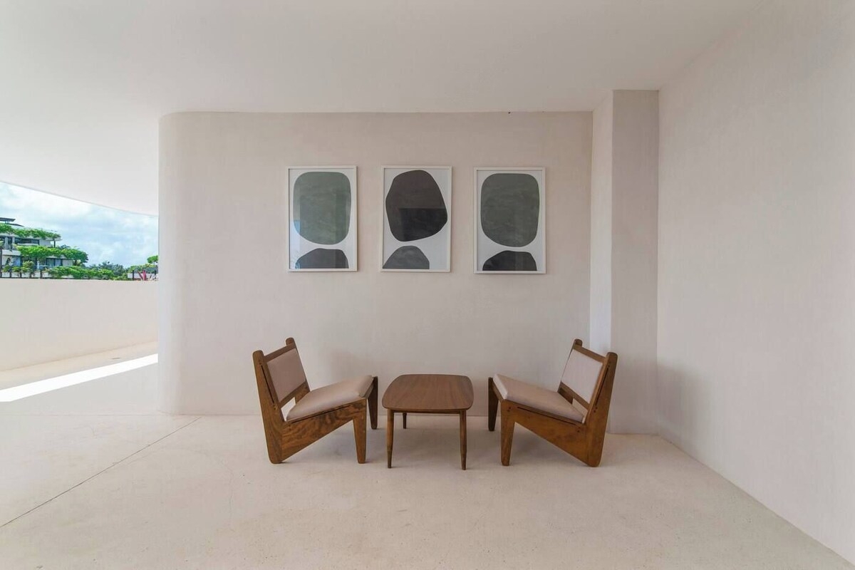Welcome to my brand-new, fully furnished condo-hotel apartment in Tulum.