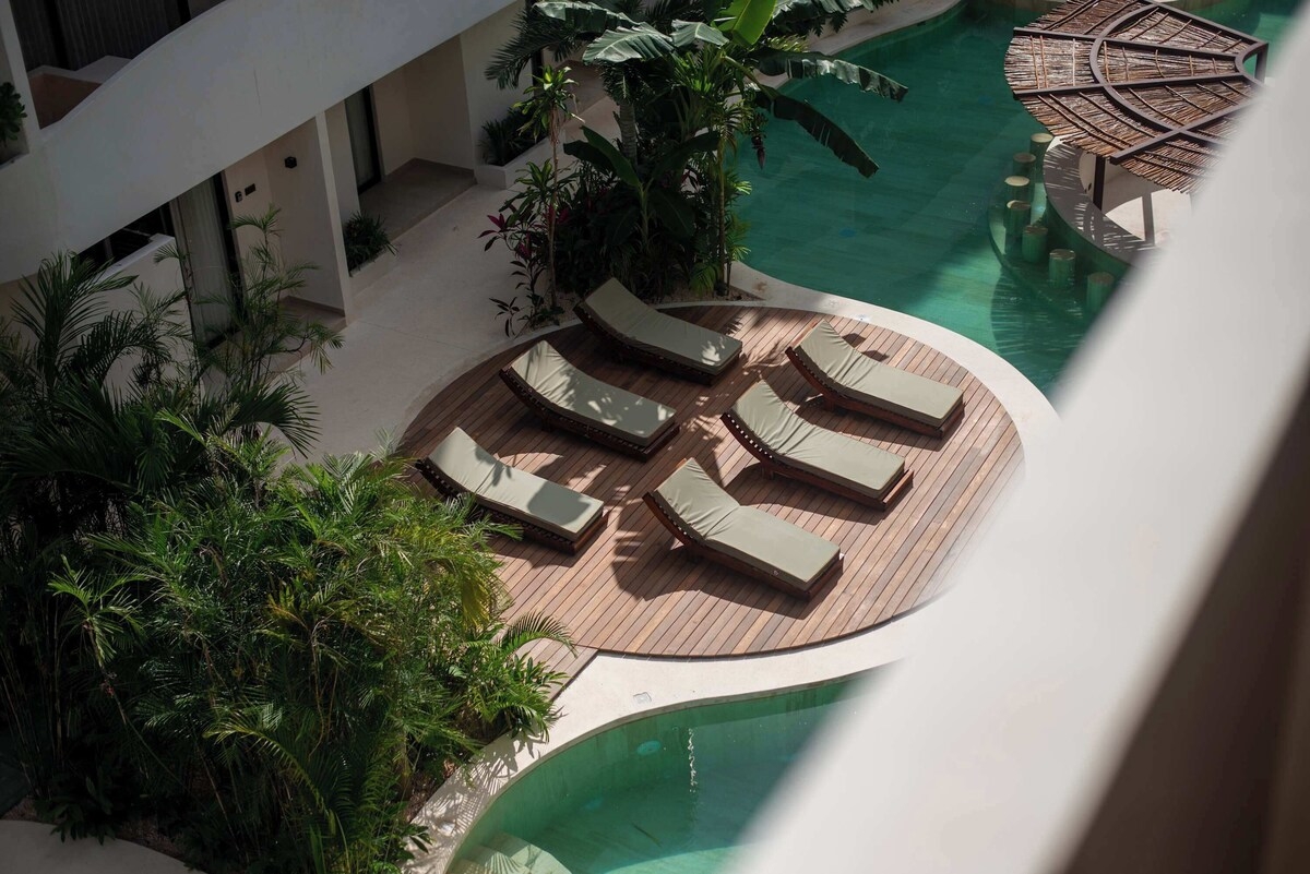 Welcome to my brand-new, fully furnished condo-hotel apartment in Tulum.