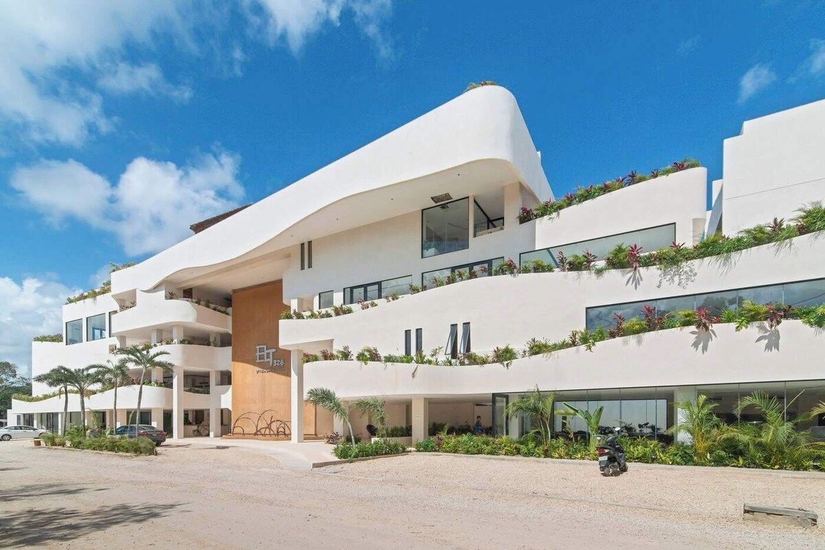 Welcome to my brand-new, fully furnished condo-hotel apartment in Tulum.