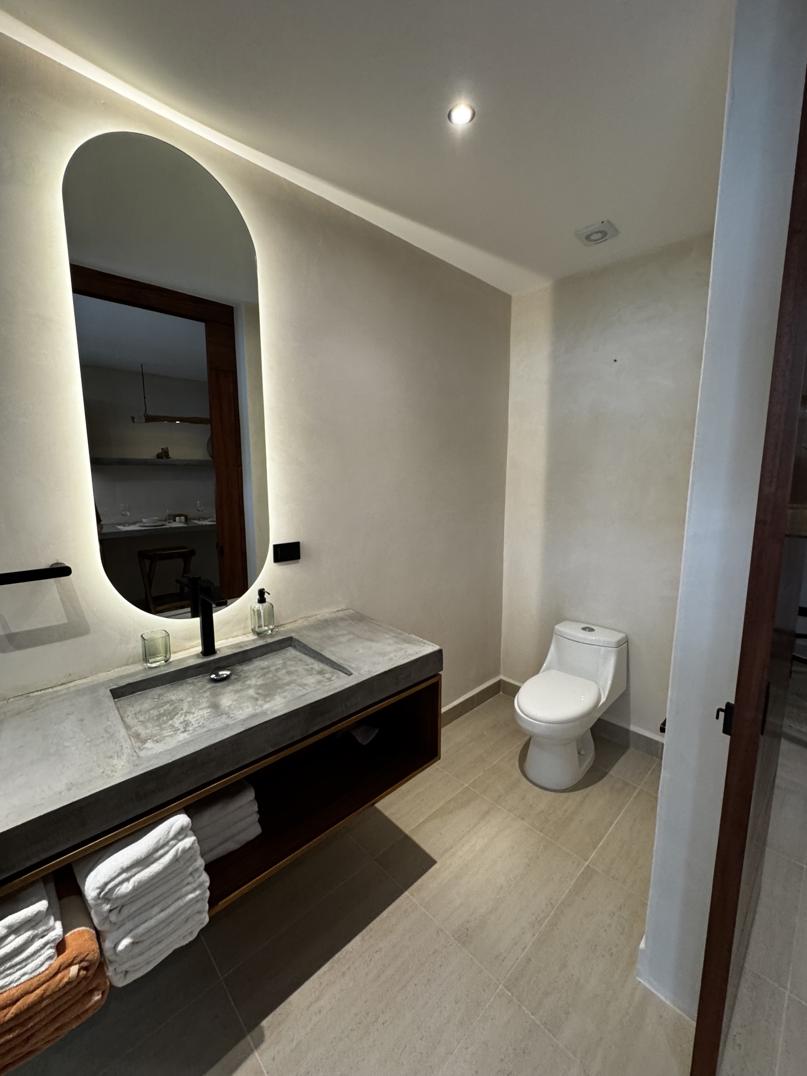 Welcome to my brand-new, fully furnished condo-hotel apartment in Tulum.