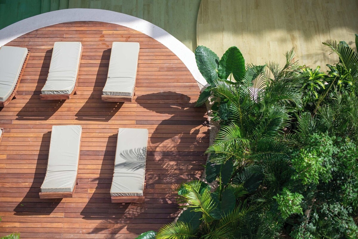 Welcome to my brand-new, fully furnished condo-hotel apartment in Tulum.