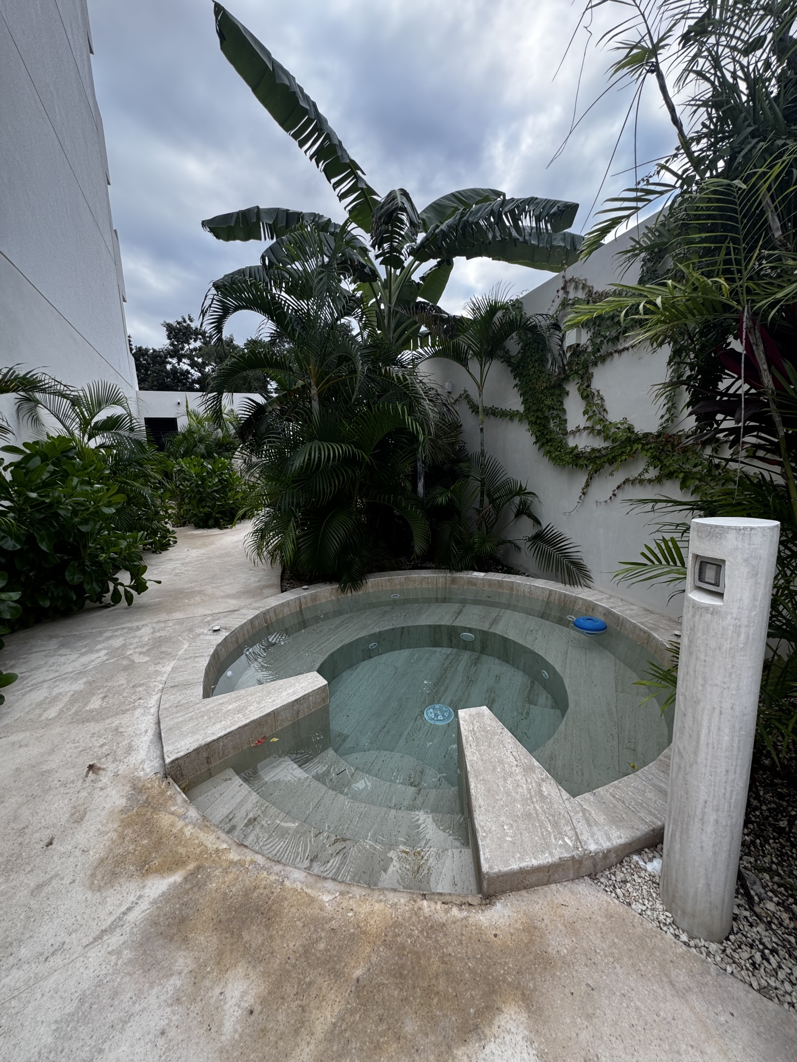 Welcome to my brand-new, fully furnished condo-hotel apartment in Tulum.