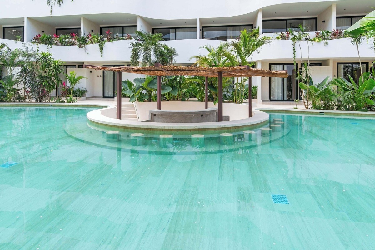 Welcome to my brand-new, fully furnished condo-hotel apartment in Tulum.