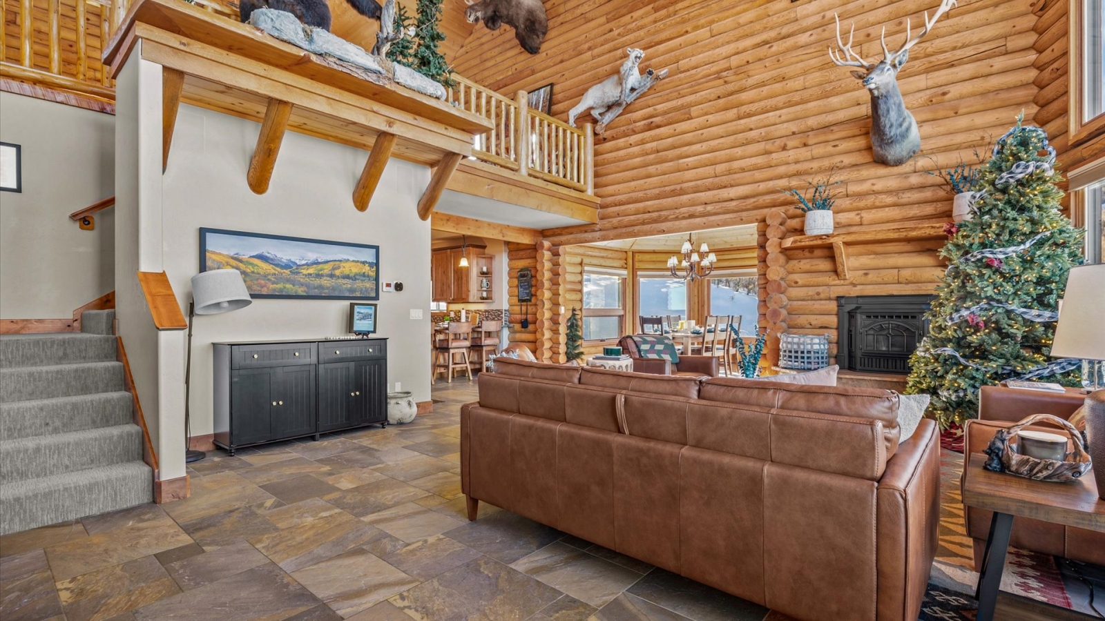 Ski & Ride Mountain Haus