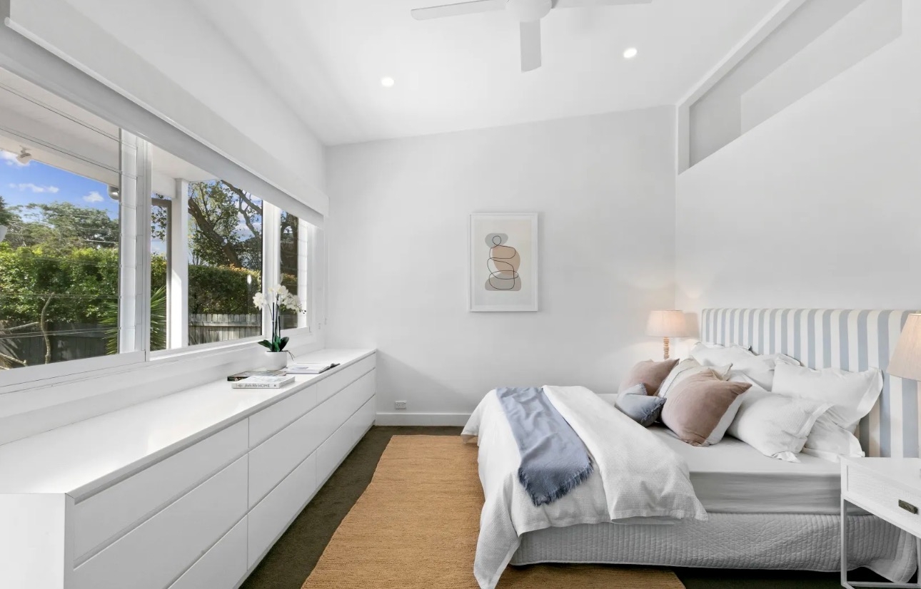 Northern Beaches Family Home - Bush, Beaches & Lagoon on Sydney's Doorstep