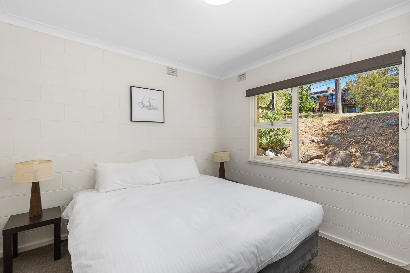 Central 2 bed home in Jindabyne- perfect for skiing, mountain biking and lake activities!