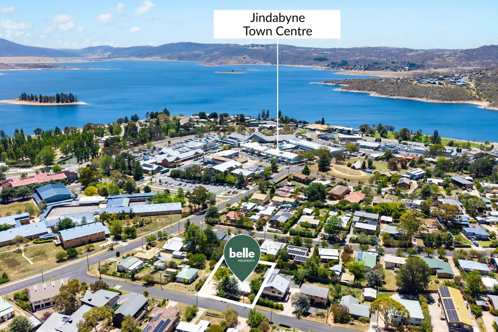 Central 2 bed home in Jindabyne- perfect for skiing, mountain biking and lake activities!