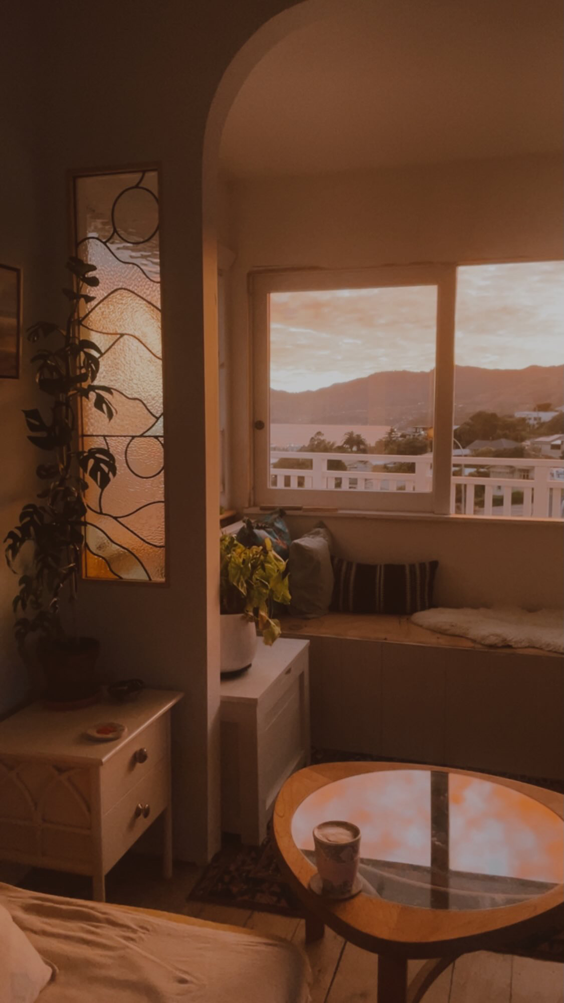 Sunny Nelson Home Between Mountains, Beaches & National Parks