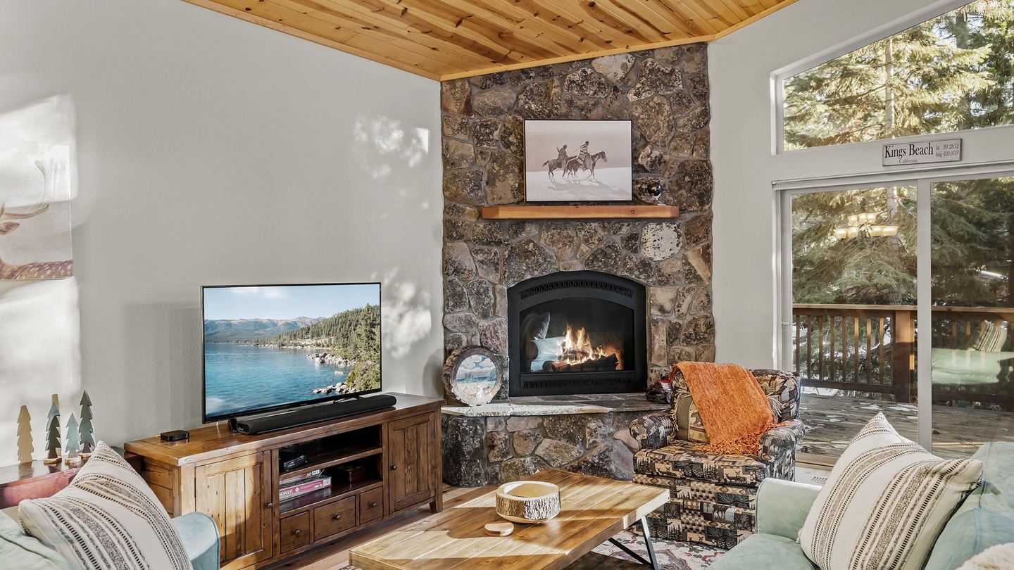 Woodsy Lake Tahoe Lodge