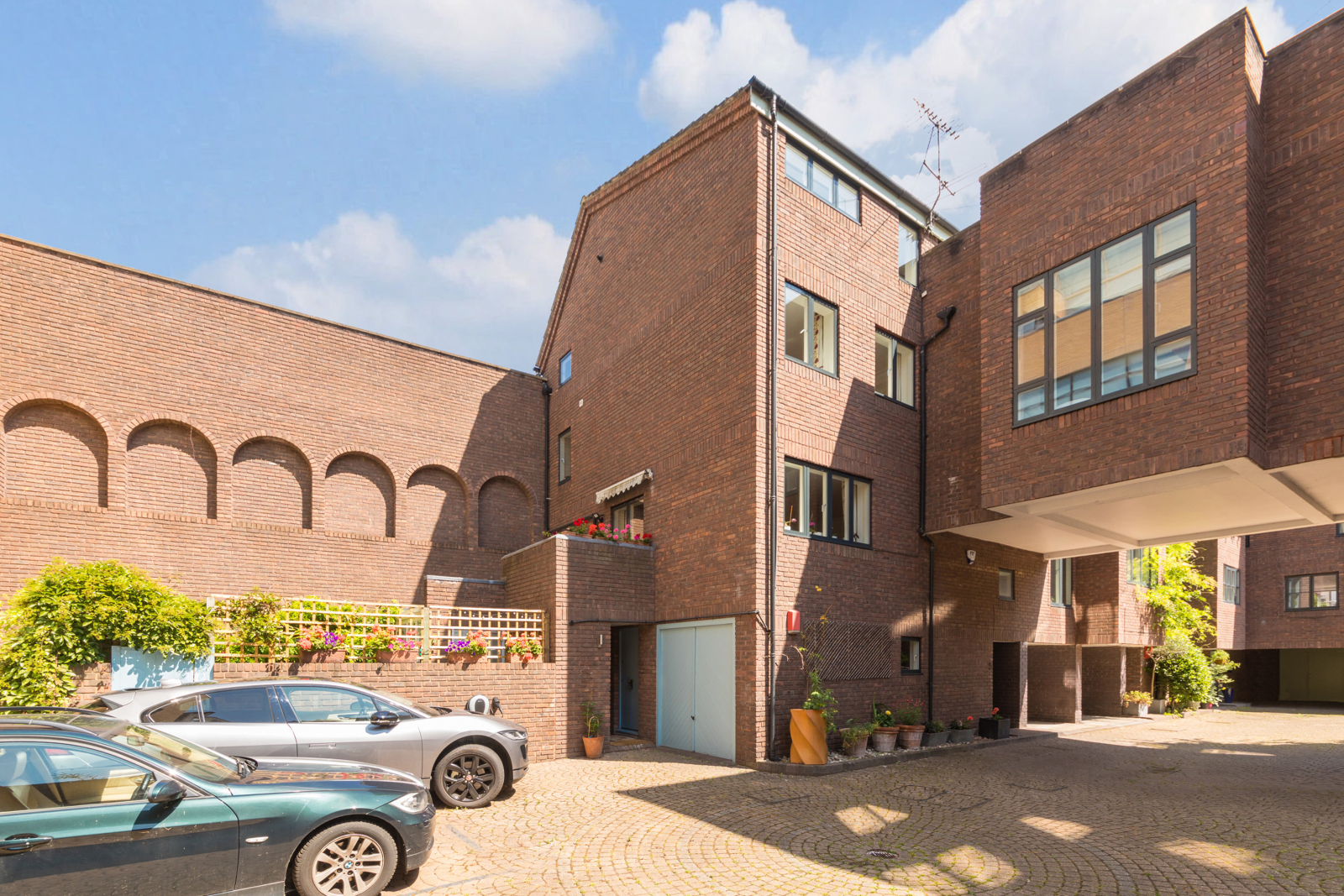 Wunderschönes modernes Stadthaus mit Garten im Zentrum Londons