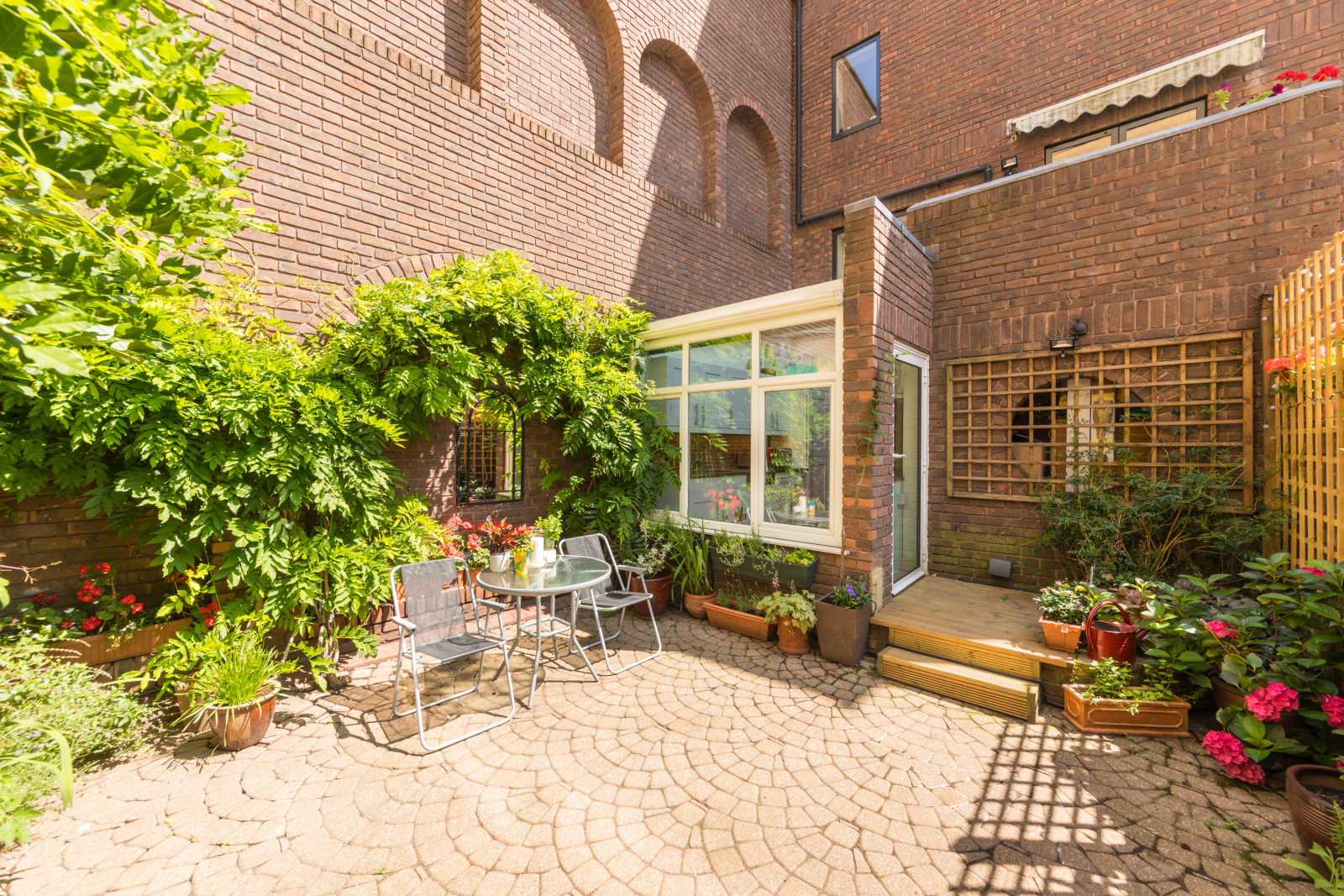 Wunderschönes modernes Stadthaus mit Garten im Zentrum Londons
