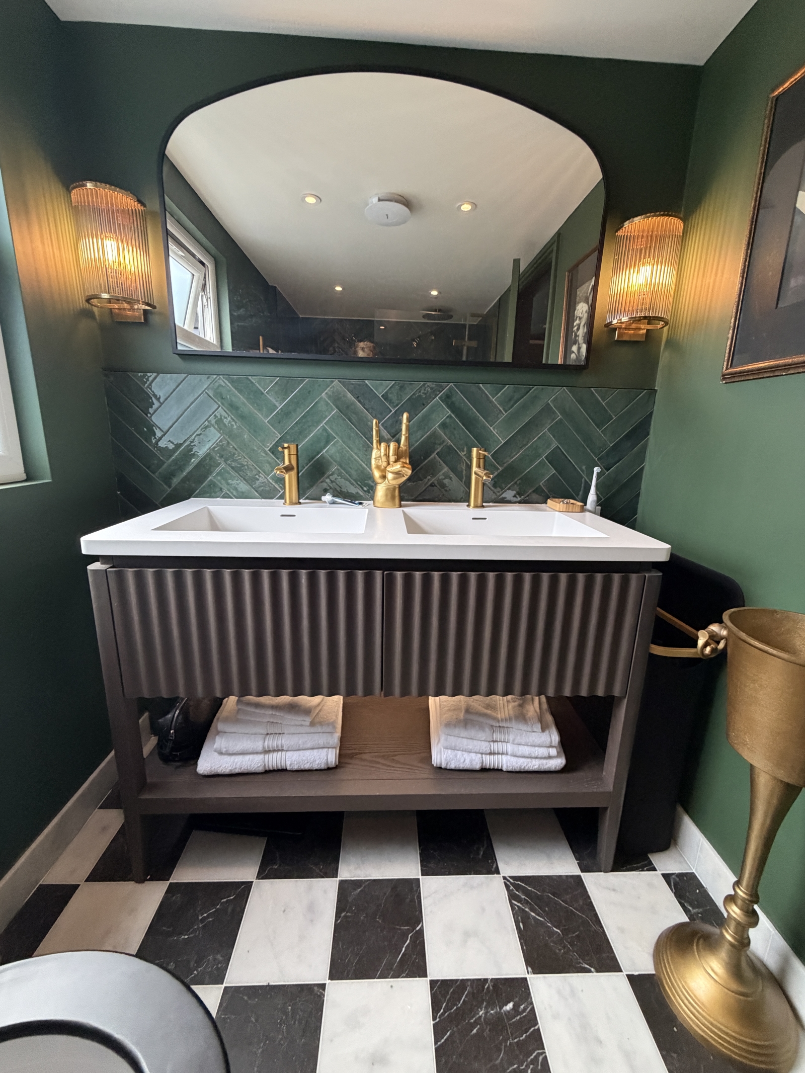 Beautifully updated Victorian maisonette on leafy south London street.