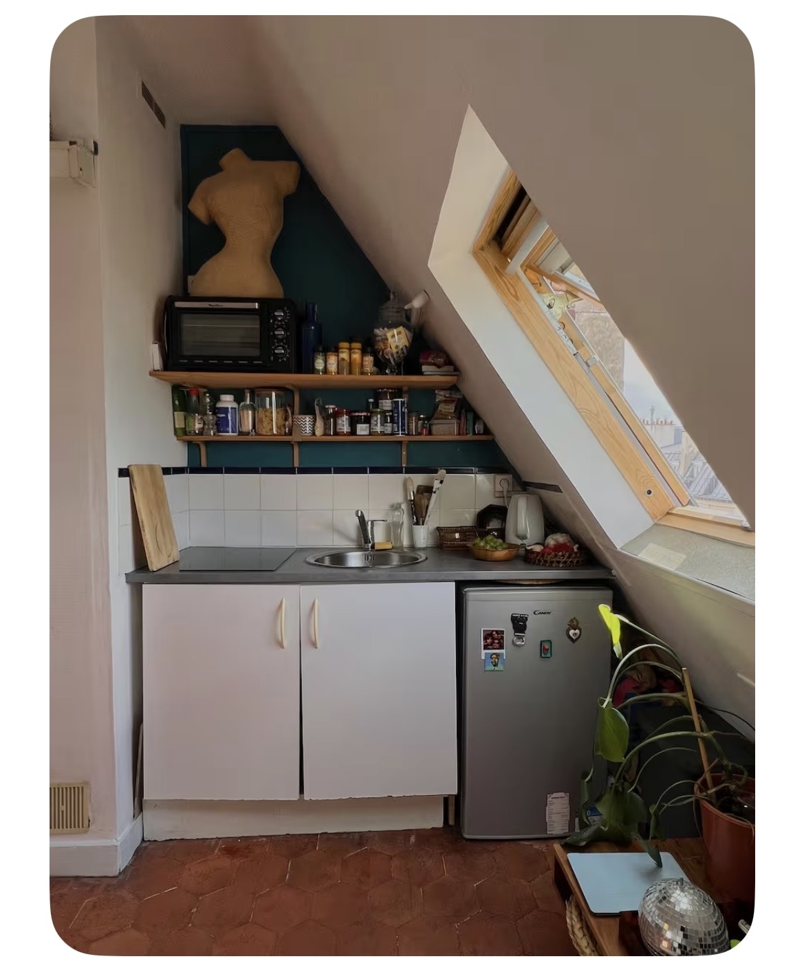 Cutest and fully renovated parisian flat