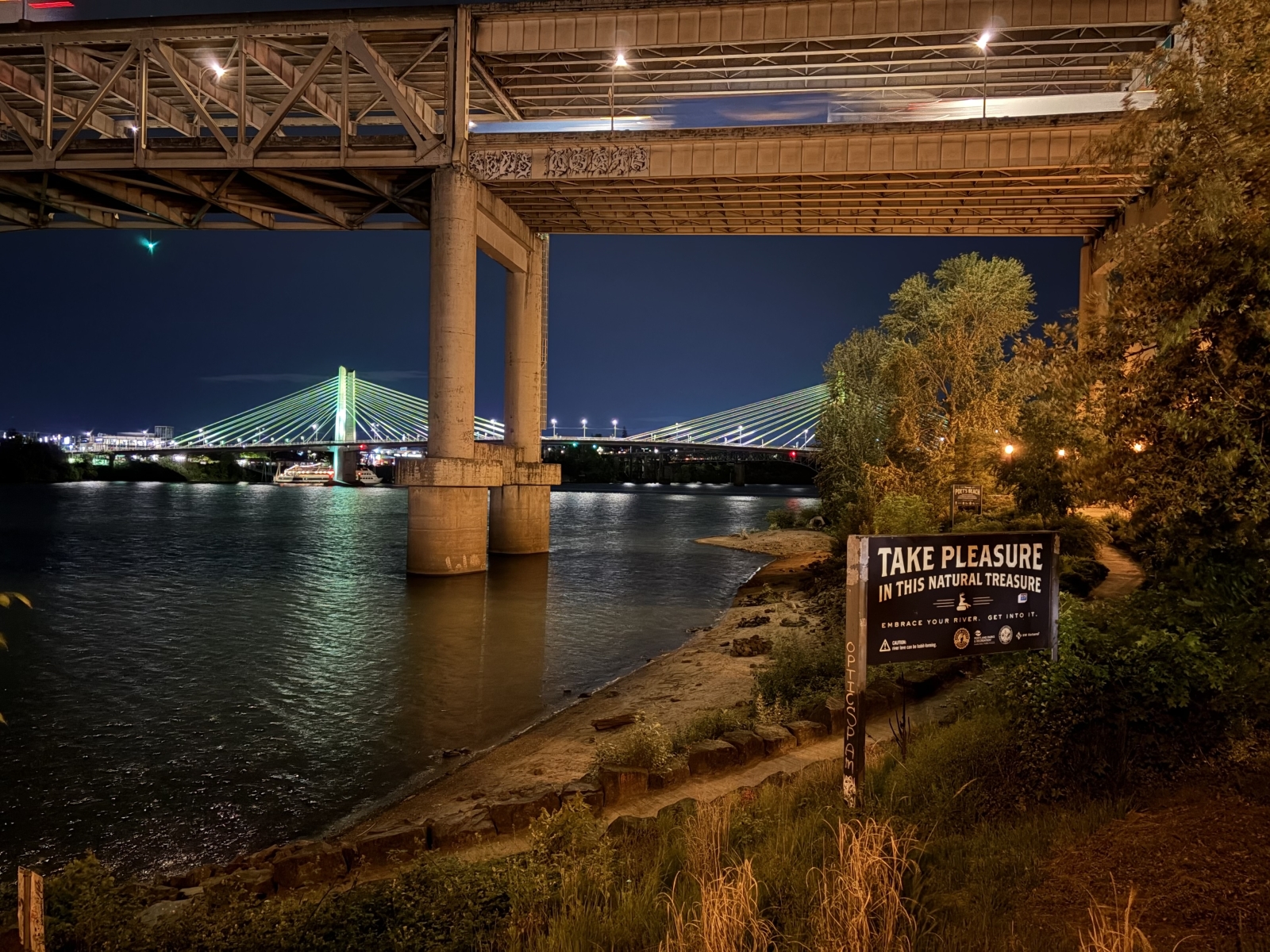 Urban waterfront 3 bedroom