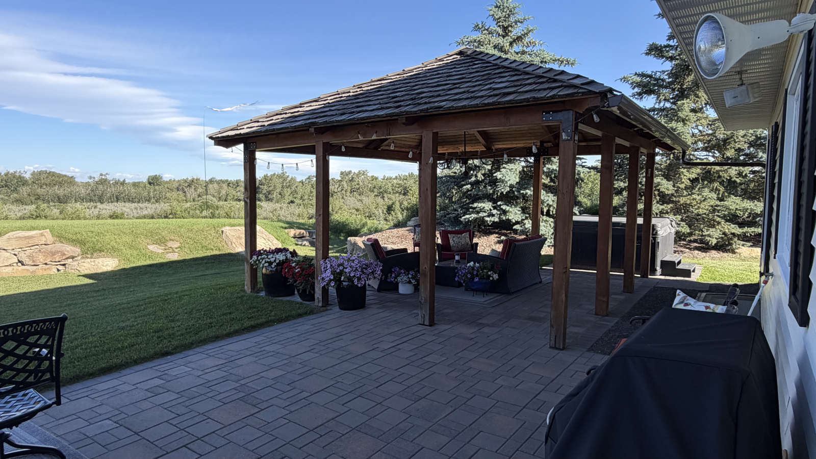 Casa de campo a 2 minutos de un bonito pueblo histórico, cerca de Calgary y Banff